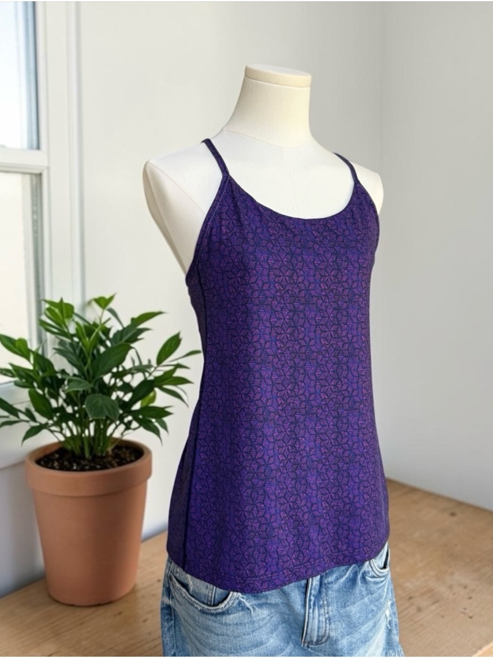 Patagonia Women’s Purple Spaghetti Strap Tank Top! Large! - Picture 5 of 7